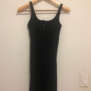 Black bodycon dress